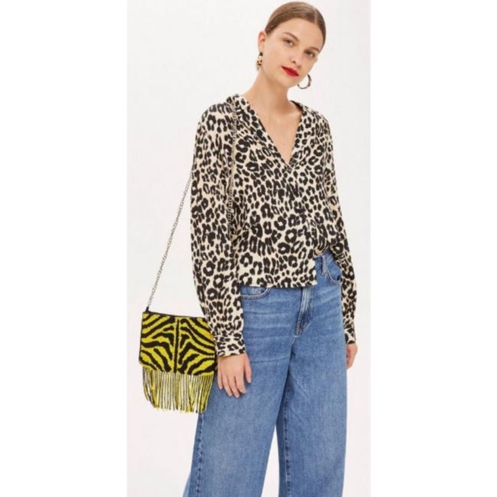 Topshop Leopard button down blouse with collar size US 2